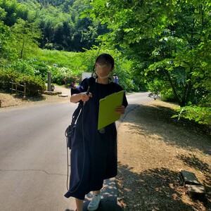 RNCのラジオカーのインタビューを受ける。 RNCのラジオカーのインタビューを受ける。