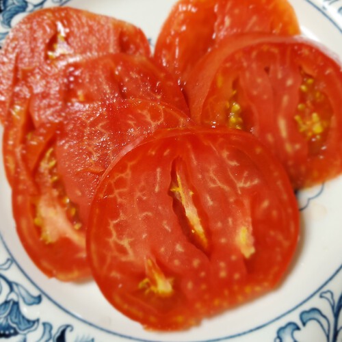 友人の完熟トマトに疲れが半減 友人の完熟トマトに疲れが半減