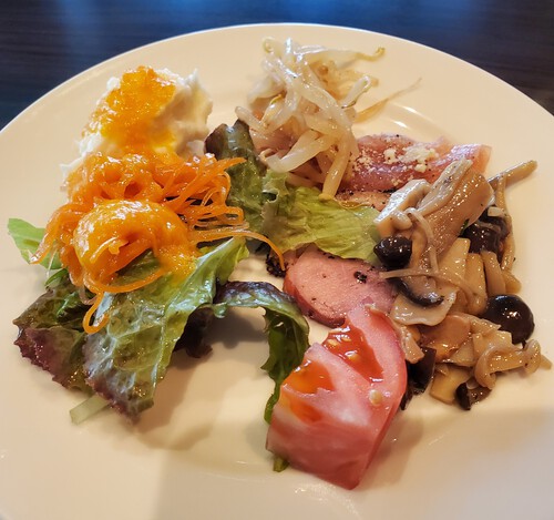 元同僚らとレガーロでハンバーグランチ 元同僚らとレガーロでハンバーグランチ