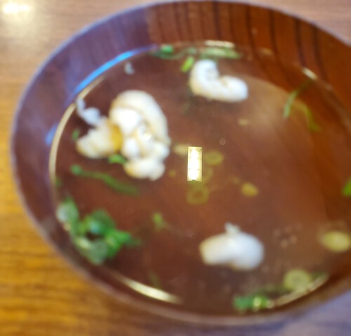 一鶴の骨付鳥、柔らかくて食べられた。 一鶴の骨付鳥、柔らかくて食べられた。