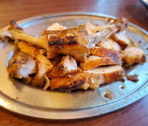 一鶴の骨付鳥、柔らかくて食べられた。 一鶴の骨付鳥、柔らかくて食べられた。