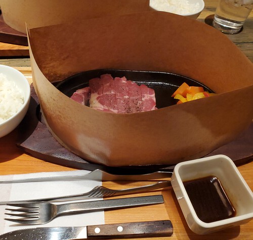 恋人に会うようにワクワクしながら行った。 恋人に会うようにワクワクしながら行った。