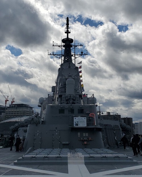 海上自衛隊の護衛艦「みょうこう」見学 海上自衛隊の護衛艦「みょうこう」見学