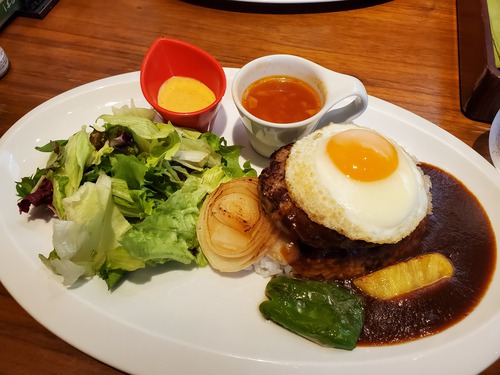 楽しい友人とランチ 楽しい友人とランチ