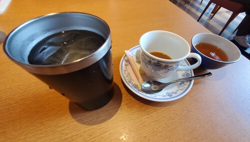 偶然に行くと月一の牛ロースステーキの日だった。 偶然に行くと月一の牛ロースステーキの日だった。