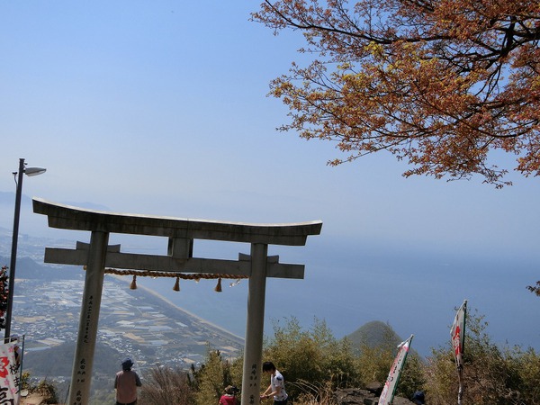 天空の鳥居と七宝山縦走 天空の鳥居と七宝山縦走