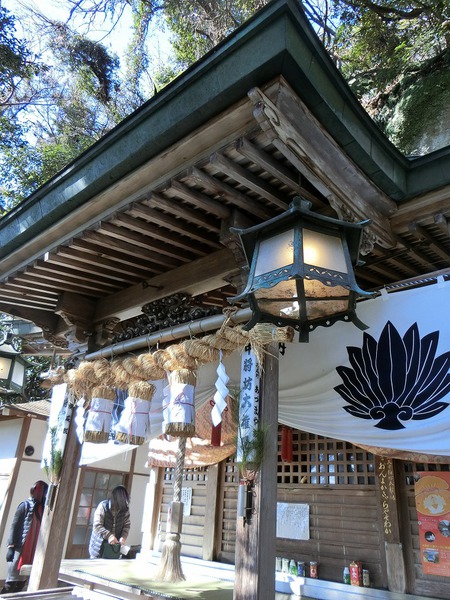 八栗さんには仏様と神様が仲良くいらっしゃる。 八栗さんには仏様と神様が仲良くいらっしゃる。