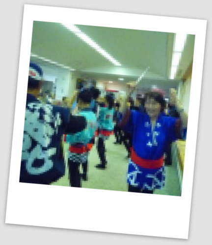 阿波踊りでボランティア