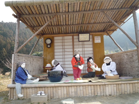 山道で村人発見!