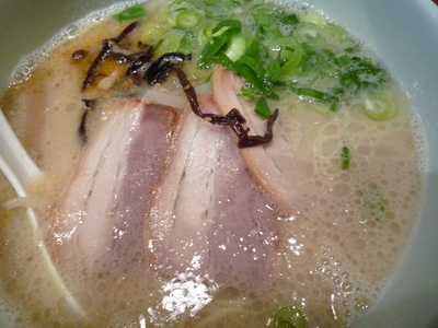 「一風堂」ラーメンも食べた。