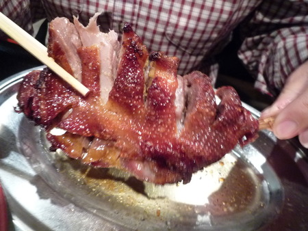 讃岐名物「骨付鳥」を食す。