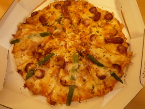 宅配ピザは、美味しかった。