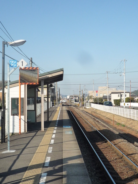 小さな小さな駅(JR神前駅)