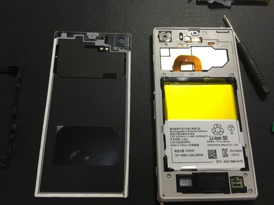 Zperia Z1 の電池交換! Zperia Z1 の電池交換!