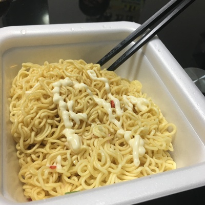 ネタ焼きそば・夜店のカップ焼きそばショートケーキ味 ネタ焼きそば・夜店のカップ焼きそばショートケーキ味