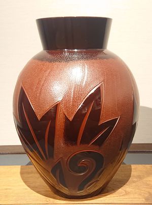 谷澤不二松 乾漆花瓶「萌芽文」 谷澤不二松 乾漆花瓶「萌芽文」
