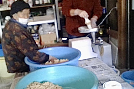 寒の味噌作り 寒の味噌作り