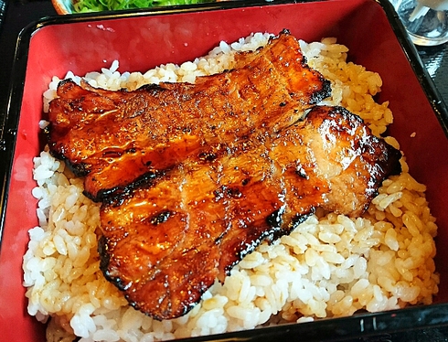 岡山 • 豚蒲焼専門店 かばくろ 岡山 • 豚蒲焼専門店 かばくろ
