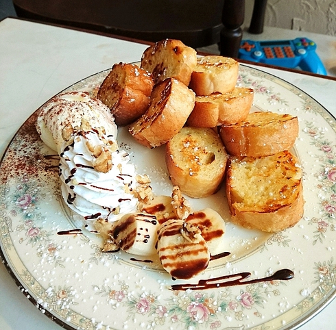 カフェラトープ (cafe la taupe ) カフェラトープ (cafe la taupe )