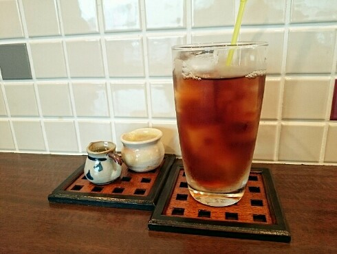 une cafe une cafe