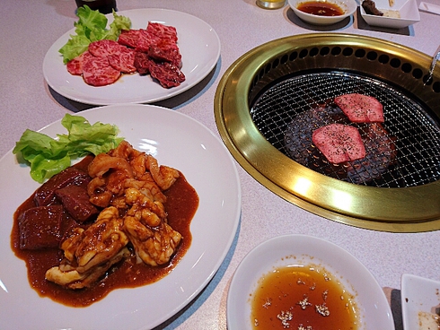 焼肉春日 焼肉春日