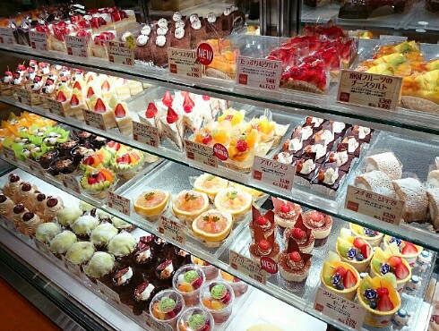 菓子工房 ルーヴ 空港通り店 菓子工房 ルーヴ 空港通り店
