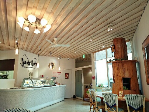 菓子工房 ルーヴ 空港通り店 菓子工房 ルーヴ 空港通り店