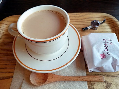 SUNNY ROOT COFFEE ・ ドミノ ピザ SUNNY ROOT COFFEE ・ ドミノ ピザ
