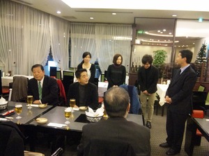 来賓挨拶中ですが・・・・・