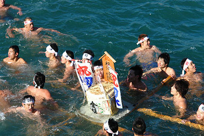 ” 初泳ぎ ”