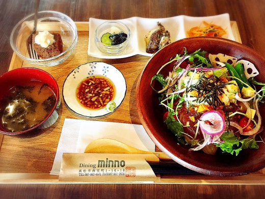 minnoのランチは木金土 minnoのランチは木金土