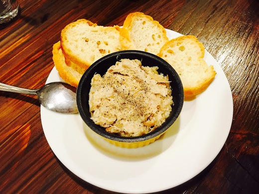 高松・ワインを立ち飲みで 高松・ワインを立ち飲みで