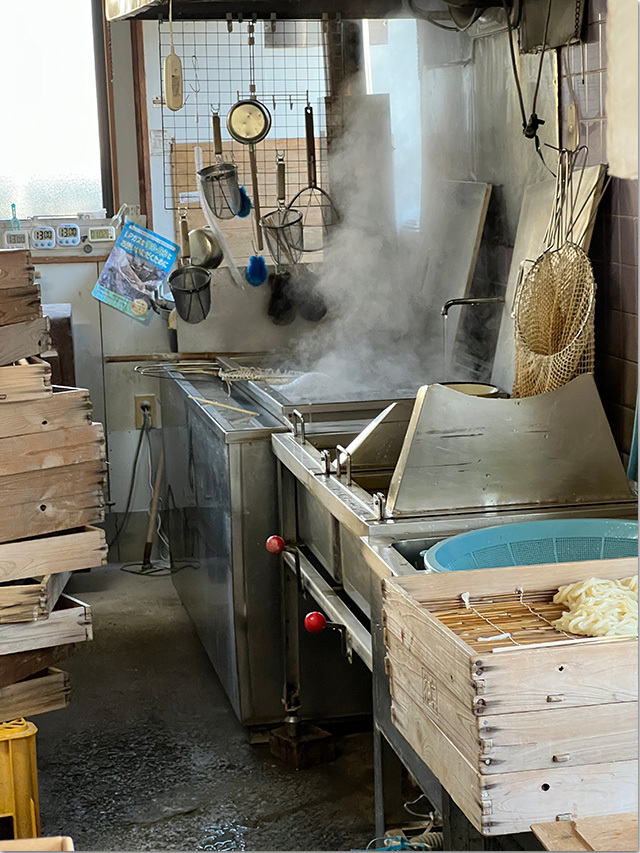 穴吹製麺所