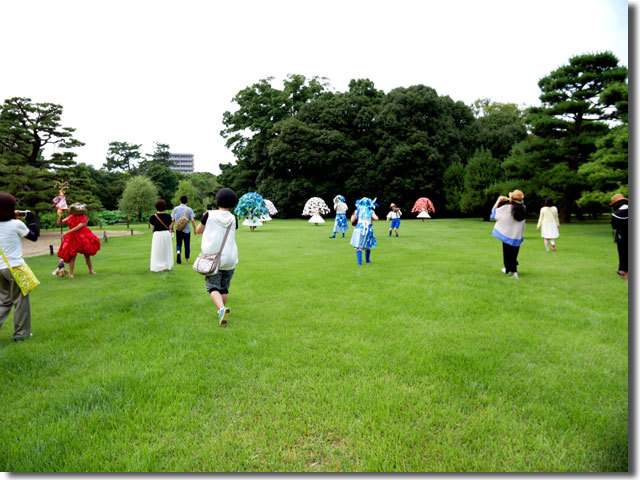 前衛アーティスト集団、指輪ホテル