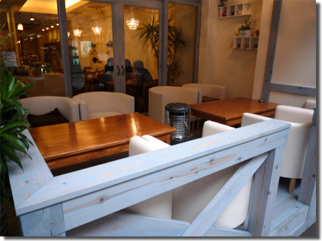 Dog cafe JINA