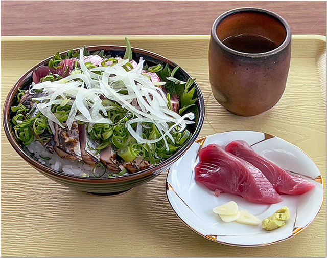 鰹のたたき丼 藤原鮮魚店 四万十町