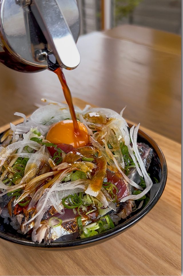 鰹のたたき丼 藤原鮮魚店 四万十町