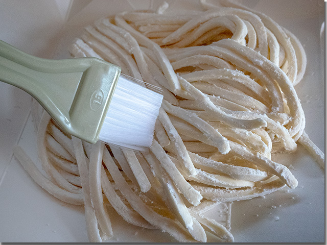 日の出製麺所の生麺