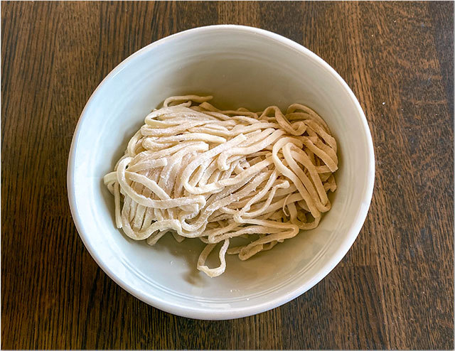 アイランド食品 銘店伝説 拉麺ひらり