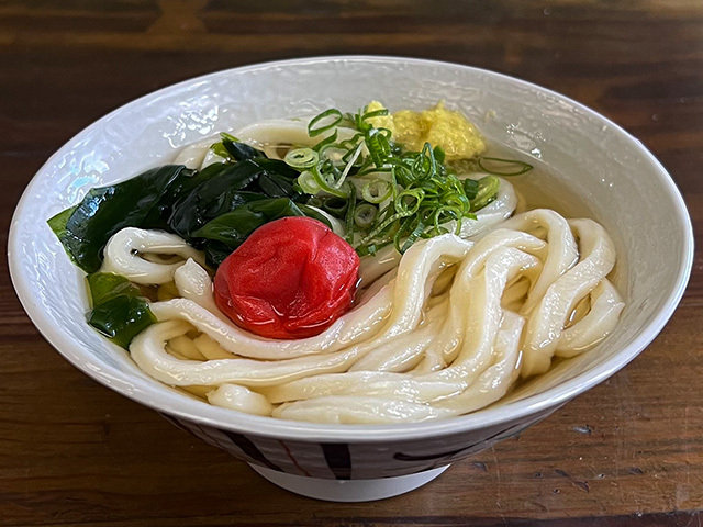 初詣 de 灸まんうどん