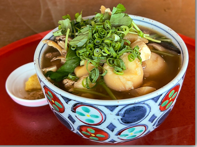 お奨めです 栗林山荘のしっぽくうどん