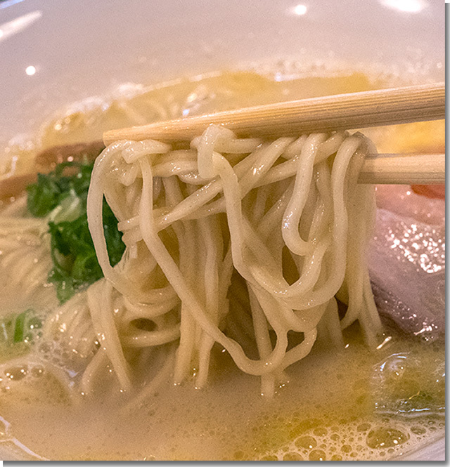オヤマルラーメン