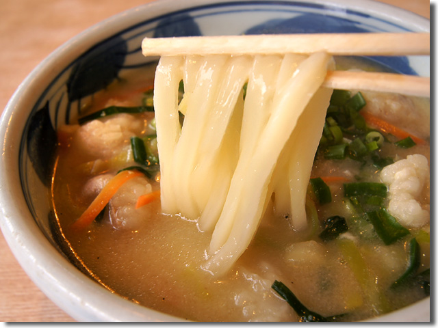 酒粕ホルモンうどん