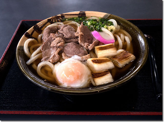 鴨ねぎうどんが運ばれて来ました