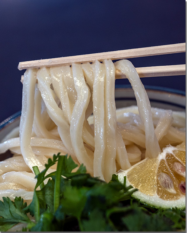 パクチーうどん@七福 別邸