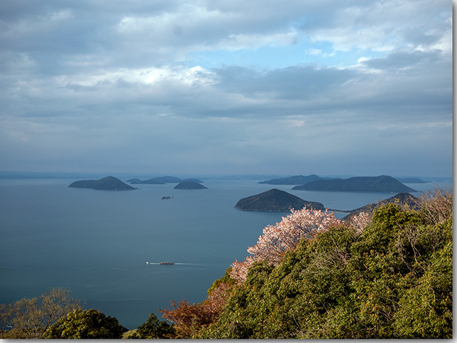 紫雲出山