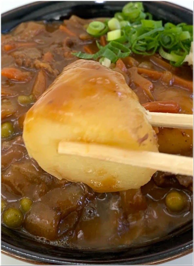 牛すじカレーうどん@たんぽぽ