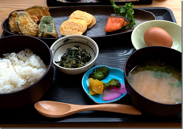 丸福醤油をTKGのお店で試す