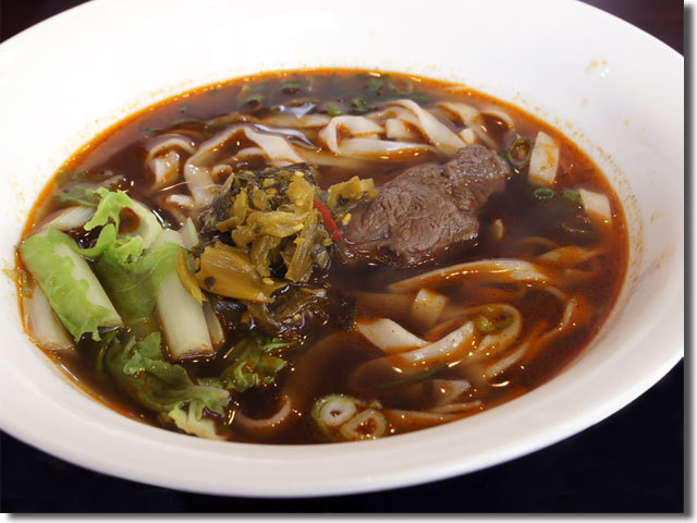 牛肉ラーメン 台湾料理 東方美食