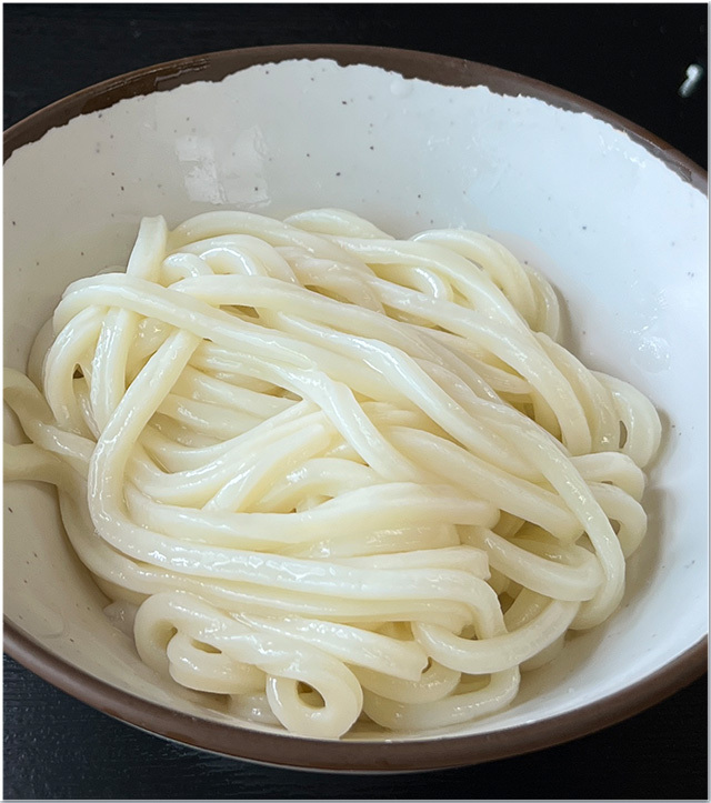 行列に並ばなくても 上田製麺所